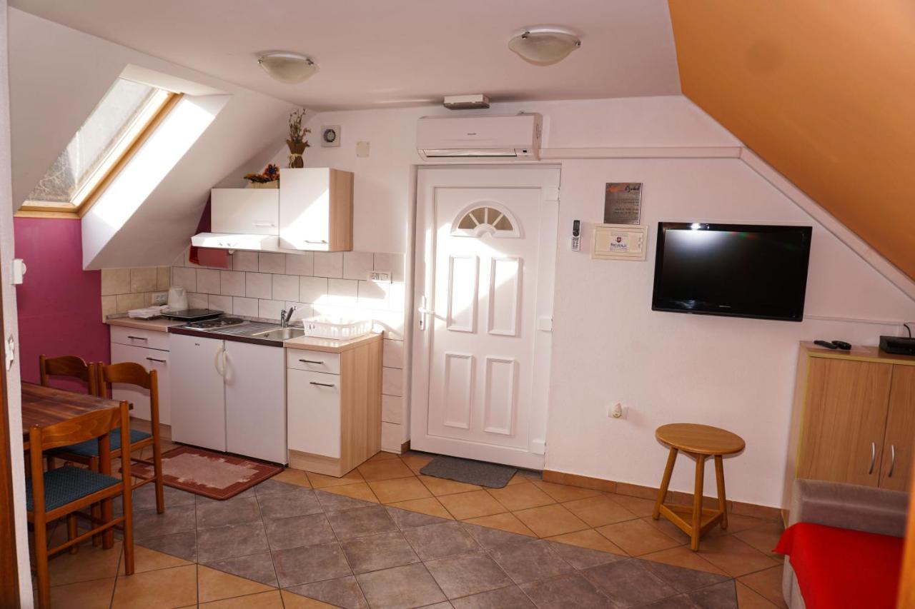 Apartment Ozebek เชียร์คโน ภายนอก รูปภาพ